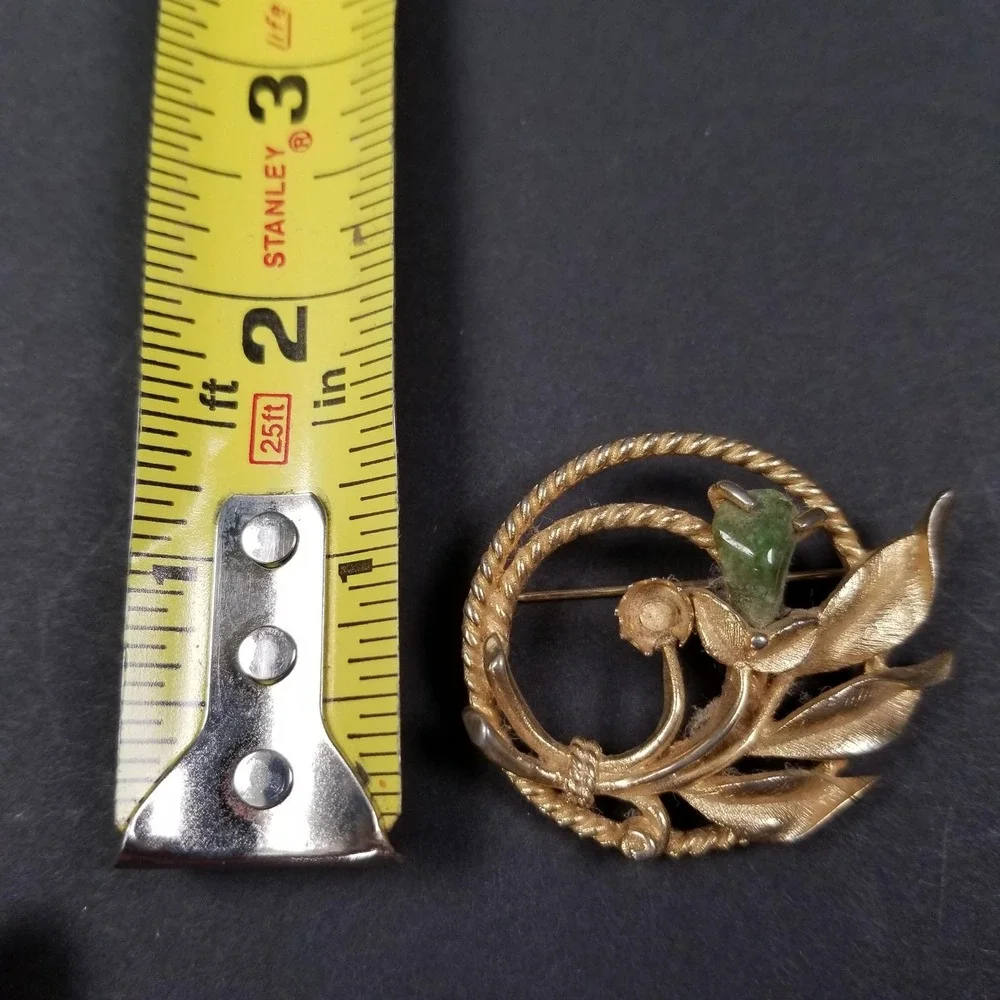 Vintage Sarah Coventry Jade Garden brooch from 1966 Missing‎ Faux Pearl